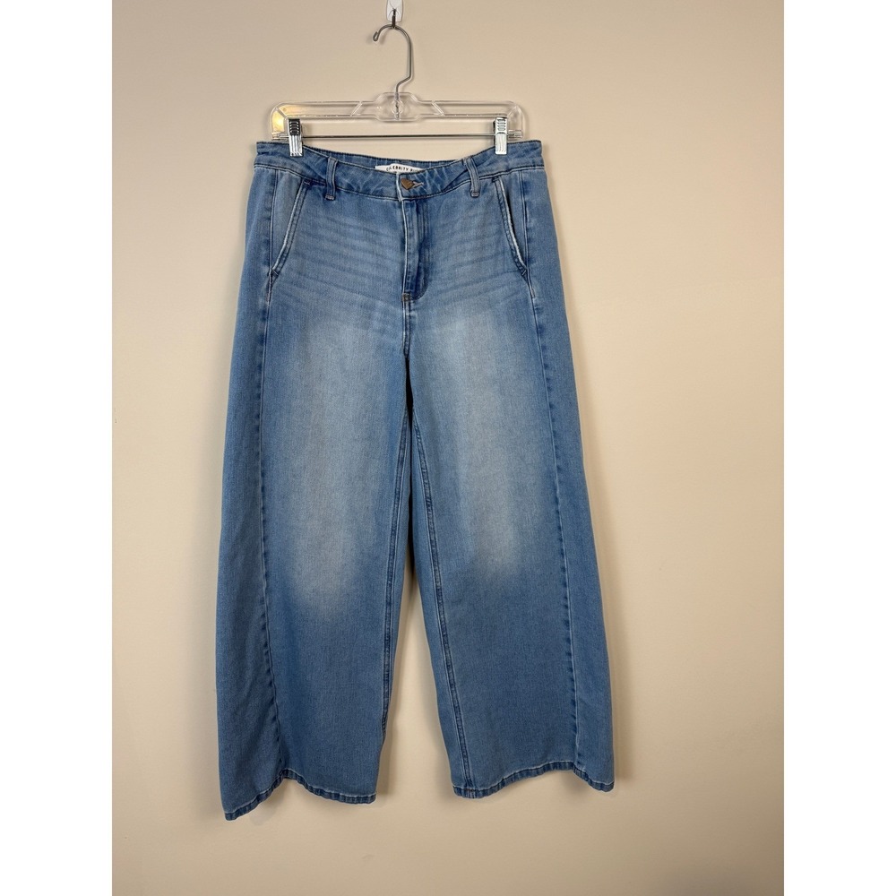 Celebrity Pink Wide Leg Jeans Women 11/30 Light Wash High Rise Heart Button